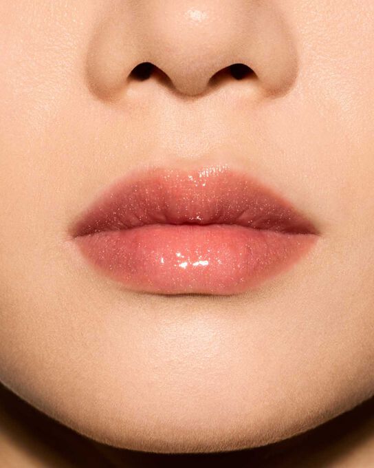 OIL FUSSY GLOSS BOMB